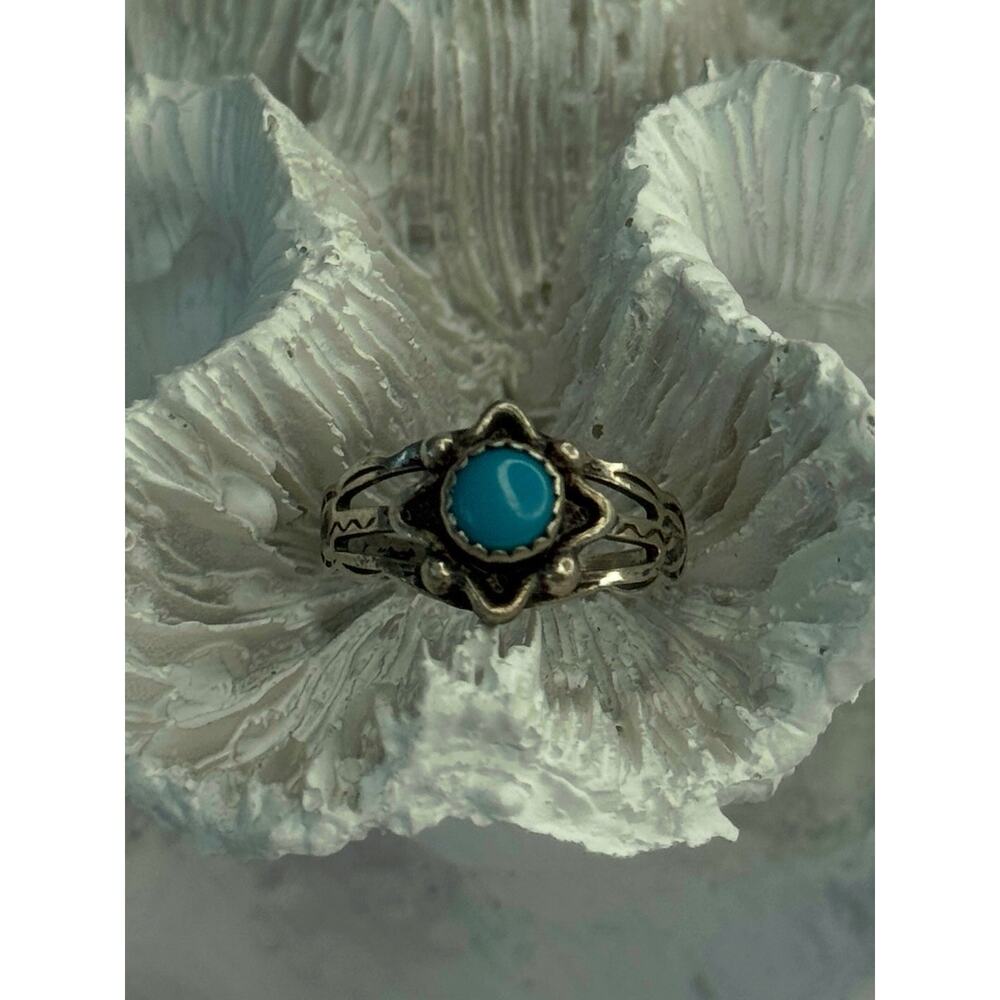 925 Sterling Silver Turquoise Ring Size 5.5
